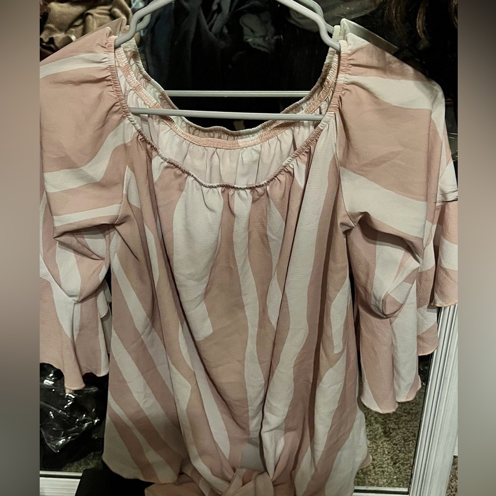 SAWYER Stripes Top🌸🌸😊todays deal - Picture 2 of 2